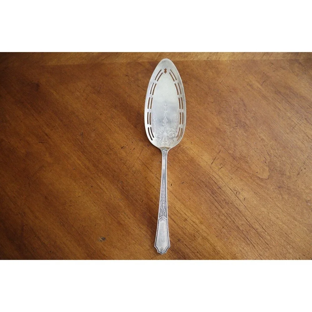 MONOGRAM 1847 Rogers Bros Ancestral Silverplate Cake Pie Dessert Server 10.6